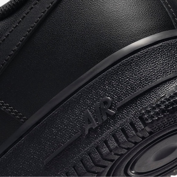 👟BRAND NEW • Nike Air Force 1 '07 LE Low . 💯 authentic - Picture 7 of 15